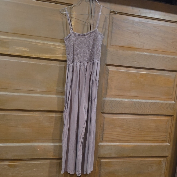 Love Tree Mauve Smocked Button-Front Spaghetti-Strap Jumpsuit - Picture 7 of 7